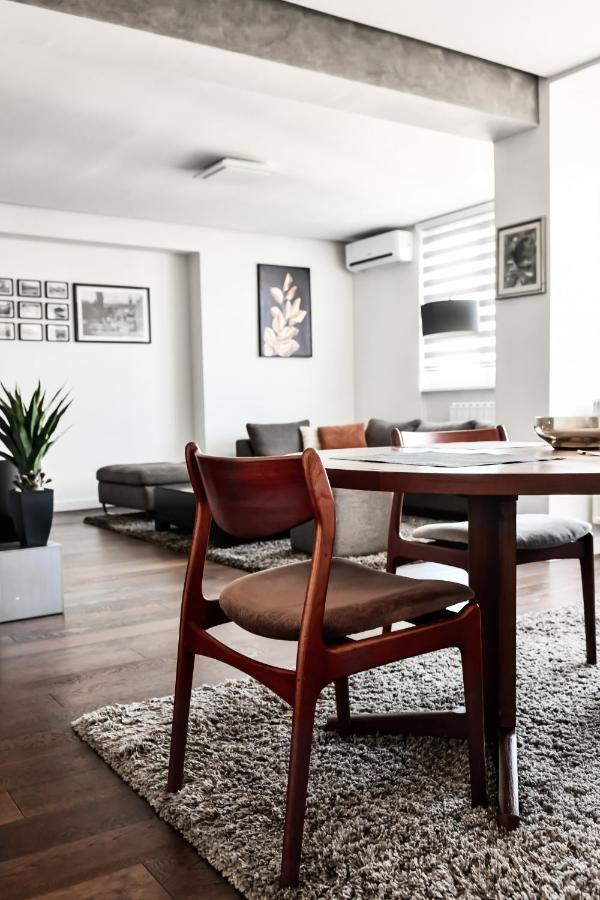 2 Bedroom Penthouse In City Center, Free Parking SJJ Exterior foto